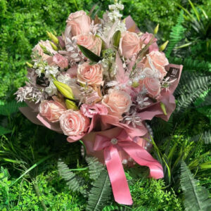 Alana HatBox, luxury anniversary flowers by Flowers by Kerry Mac for Manchester flower delivery