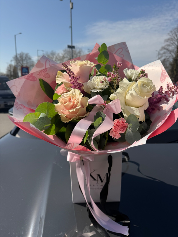 Blush Pearl, luxury anniversary flowers by Flowers by Kerry Mac for Manchester flower delivery